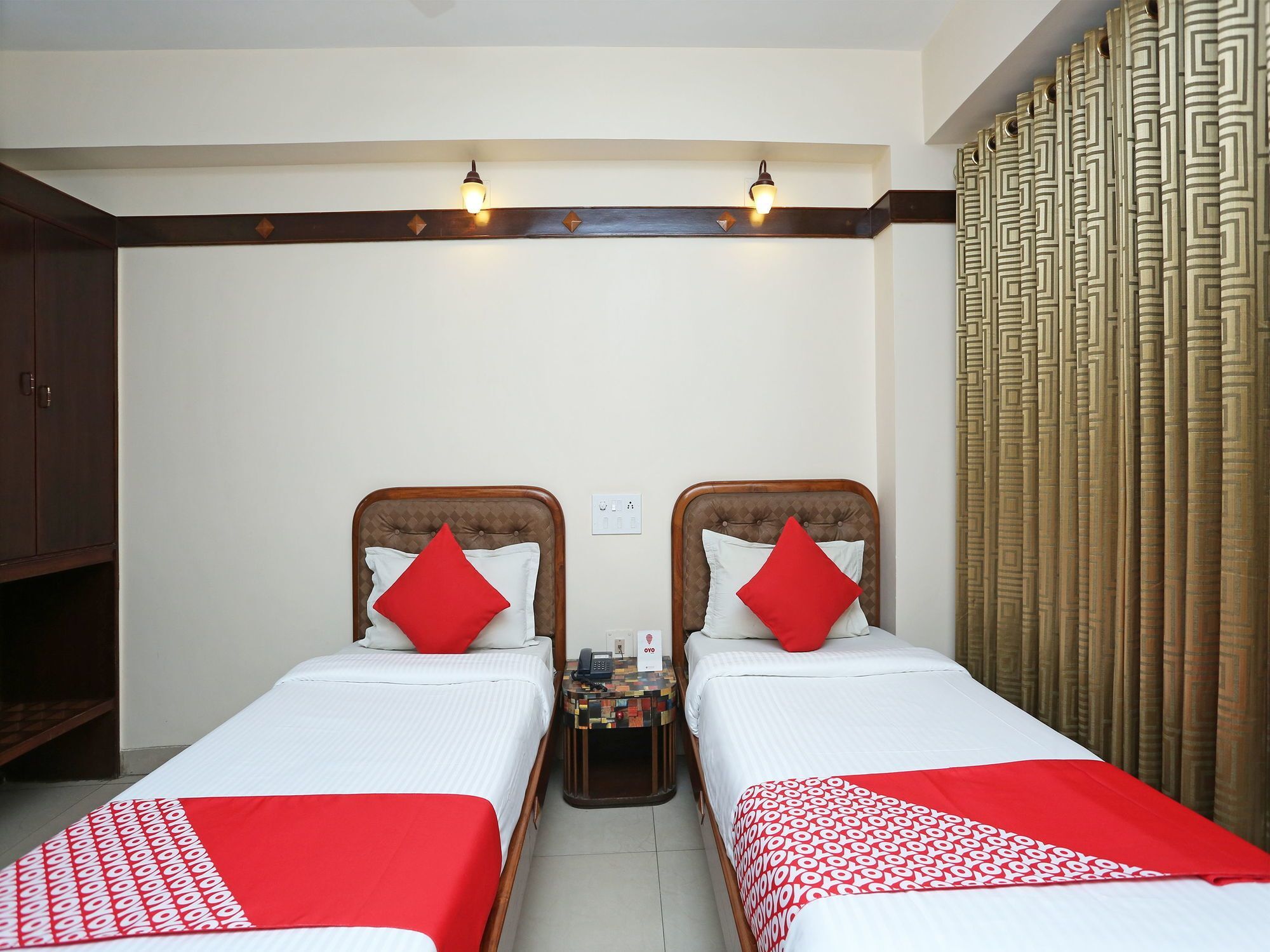 Hotel Amrit Regency Guwahati Ngoại thất bức ảnh
