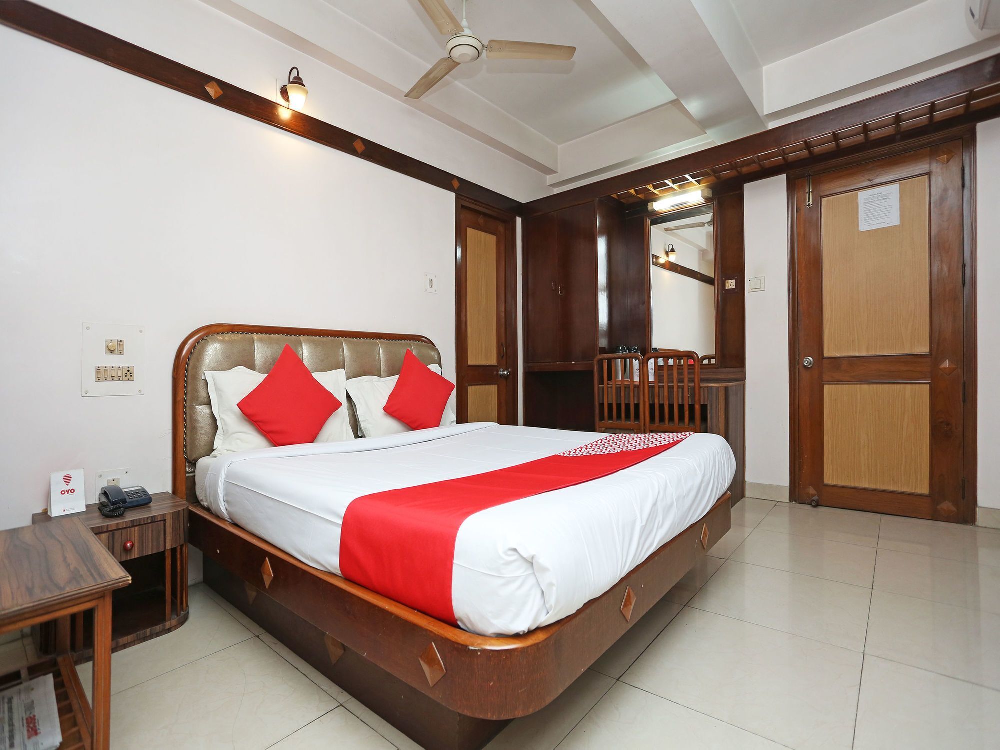 Hotel Amrit Regency Guwahati Ngoại thất bức ảnh