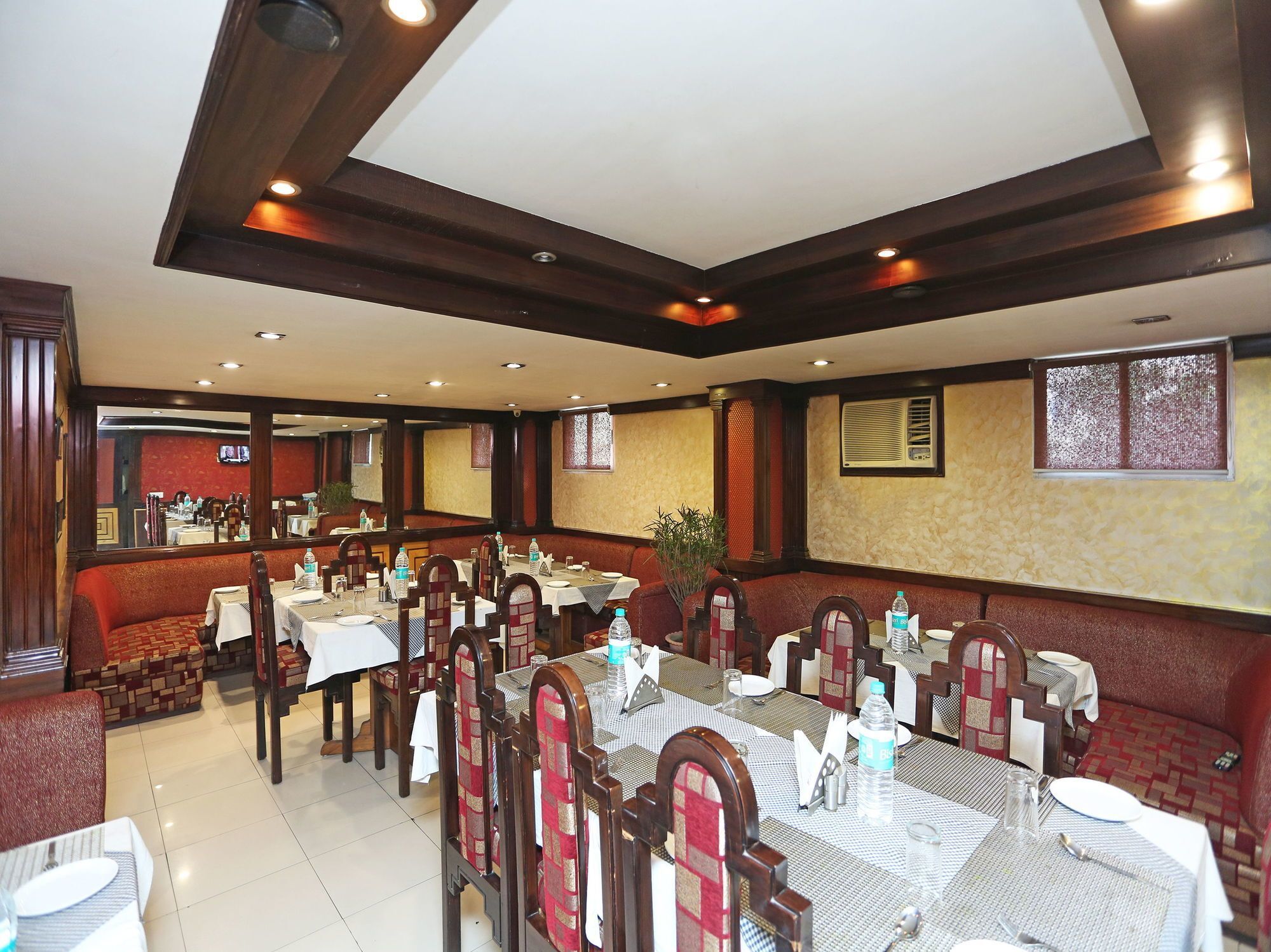 Hotel Amrit Regency Guwahati Ngoại thất bức ảnh