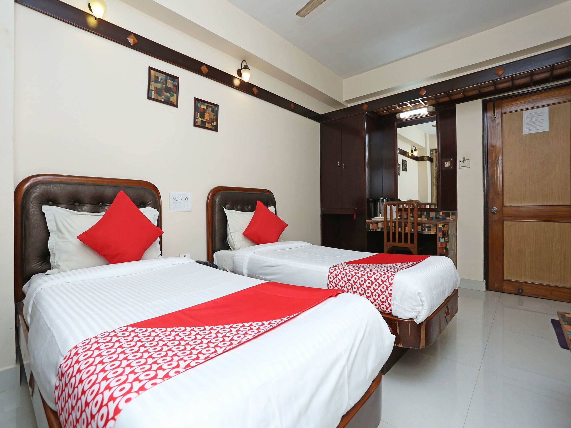 Hotel Amrit Regency Guwahati Ngoại thất bức ảnh