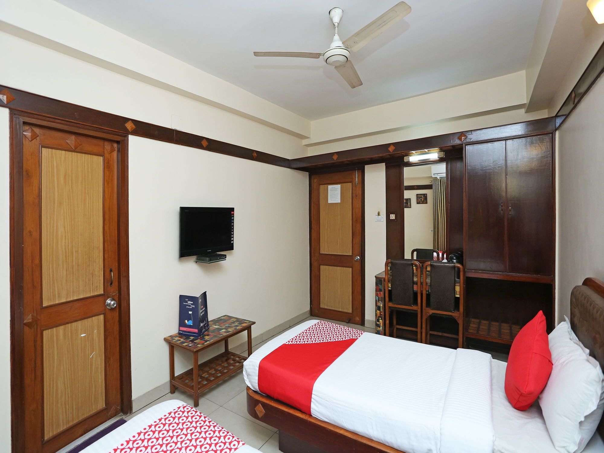 Hotel Amrit Regency Guwahati Ngoại thất bức ảnh